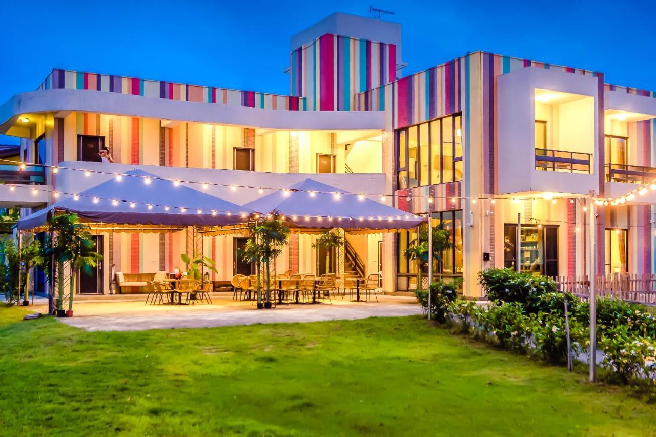 Taitung Rainbow Pet Friendly Maison Resort Esterno foto